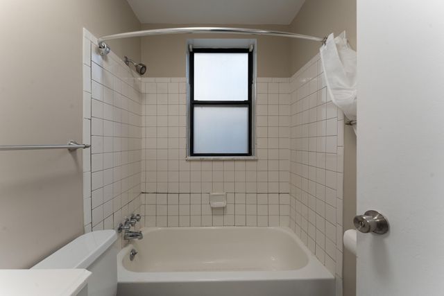 120 Seward Avenue Unit 201, Detroit, MI 48202