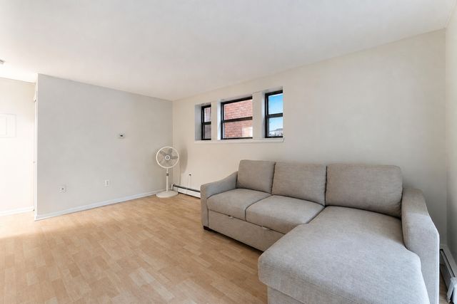 120 Seward Avenue Unit 201, Detroit, MI 48202