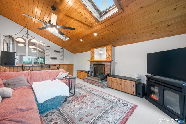 91 Bertrose Avenue, Milford, CT 06460