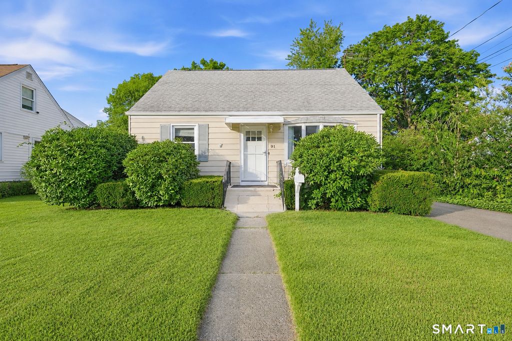 91 Bertrose Avenue, Milford, CT 06460