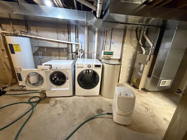 106 S 6TH STREET, Colby, WI 54421