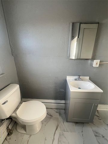 44 John Street 3, Middletown, NY 10940