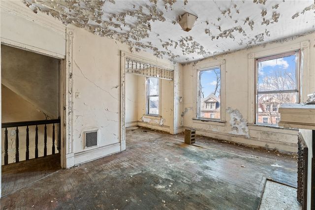 2314 Perrysville Ave, Perry Hilltop, PA 15214