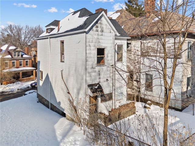 2314 Perrysville Ave, Perry Hilltop, PA 15214
