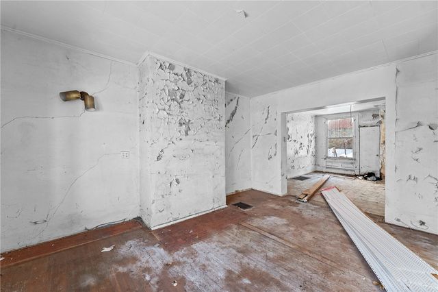 2314 Perrysville Ave, Perry Hilltop, PA 15214