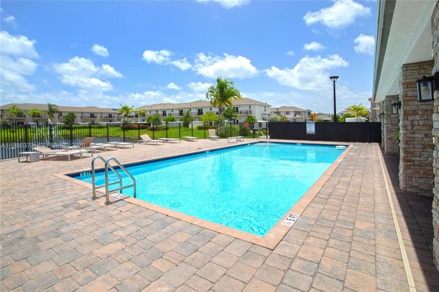 846 SE 19th St 0, Homestead, FL 33034