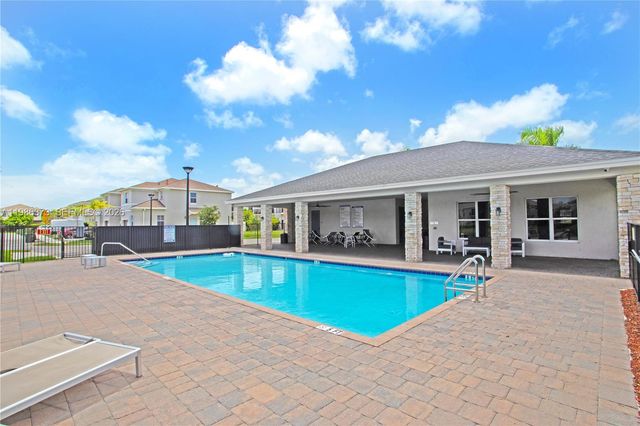 846 SE 19th St 0, Homestead, FL 33034