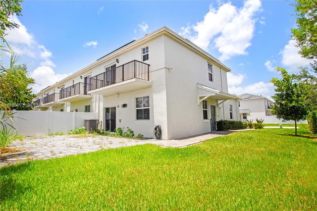 846 SE 19th St 0, Homestead, FL 33034
