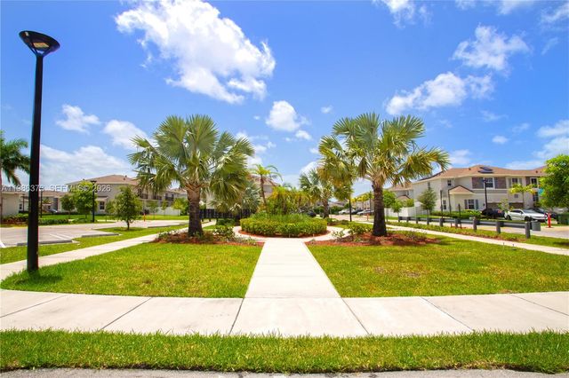 846 SE 19th St 0, Homestead, FL 33034