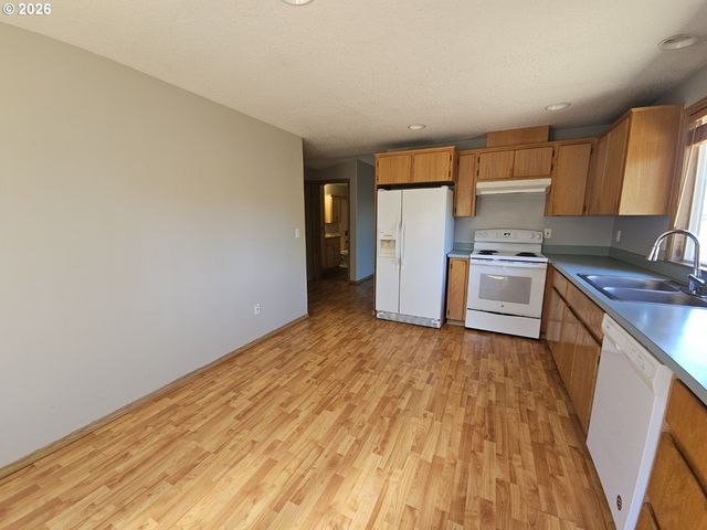 13111 Ne 37TH St, Vancouver, WA 98682