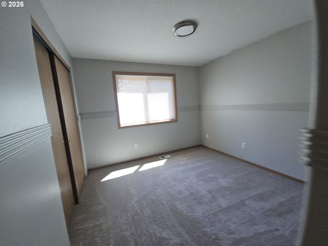 13111 Ne 37TH St, Vancouver, WA 98682