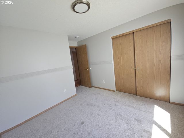 13111 Ne 37TH St, Vancouver, WA 98682