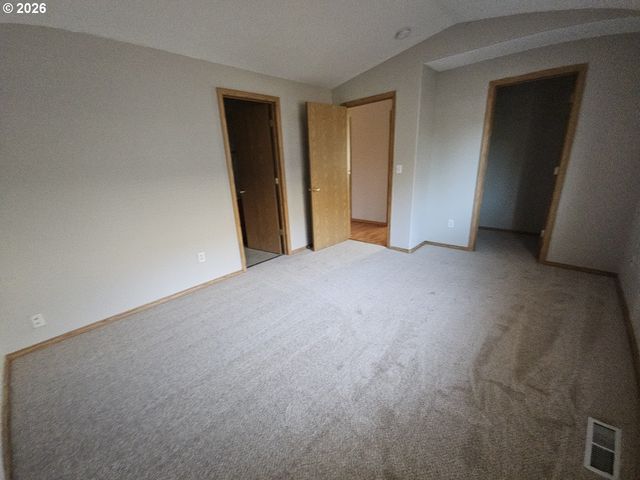 13111 Ne 37TH St, Vancouver, WA 98682