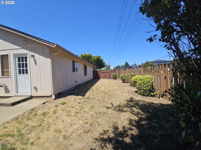 13111 Ne 37TH St, Vancouver, WA 98682
