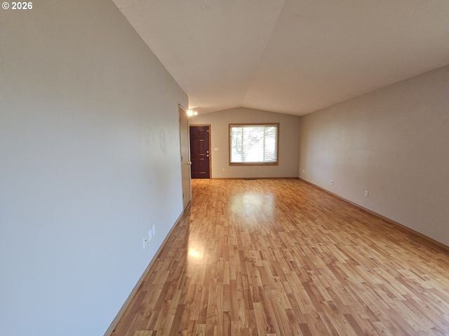 13111 Ne 37TH St, Vancouver, WA 98682