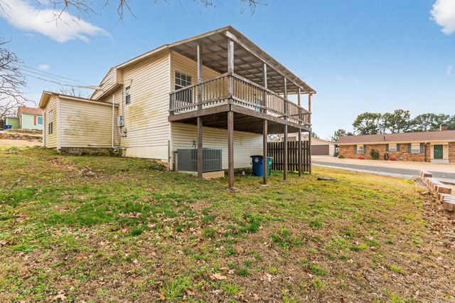 4401 West Drive, Little Rock, AR 72118