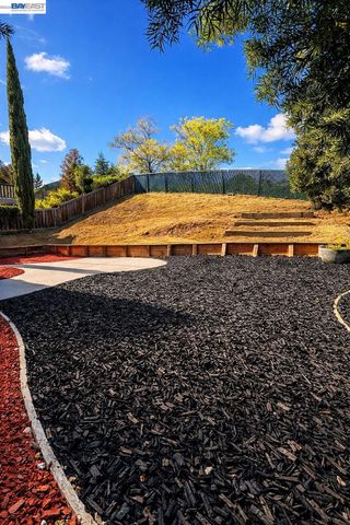 5136 5136 Grass Valley Way, Antioch, CA 94531