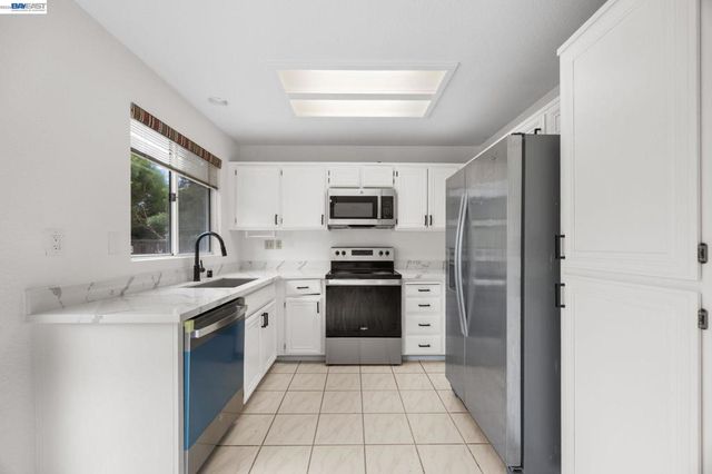 5136 5136 Grass Valley Way, Antioch, CA 94531