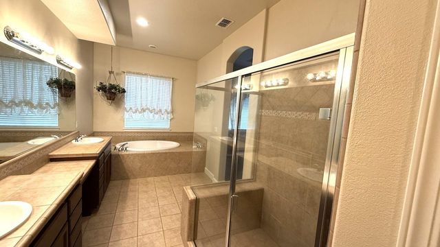 2023 Eagle Meadows Dr, Gridley, CA 95948