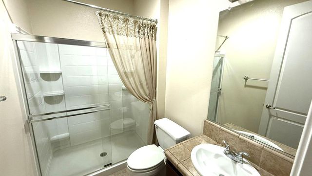 2023 Eagle Meadows Dr, Gridley, CA 95948