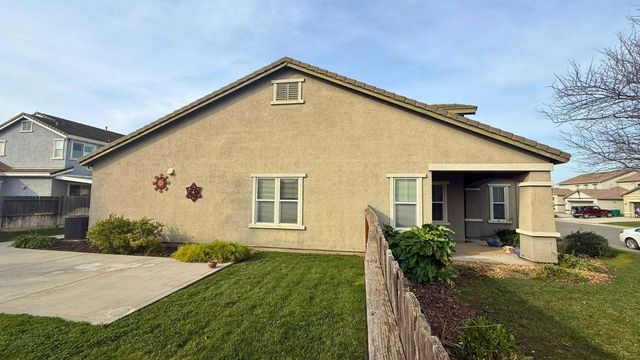 2023 Eagle Meadows Dr, Gridley, CA 95948