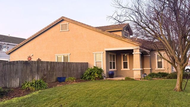 2023 Eagle Meadows Dr, Gridley, CA 95948