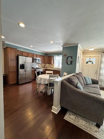 W196N16501 Hawthorn DRIVE, Jackson, WI 53037