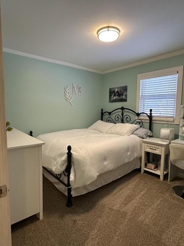 W196N16501 Hawthorn DRIVE, Jackson, WI 53037