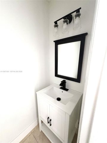 3743 NW 122nd Ter, Sunrise, FL 33323