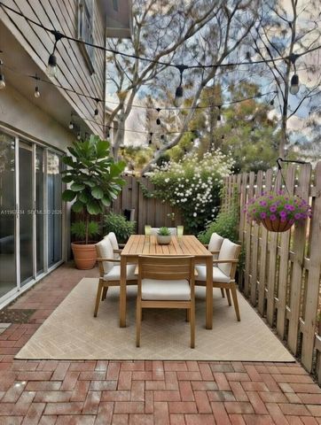 3743 NW 122nd Ter, Sunrise, FL 33323