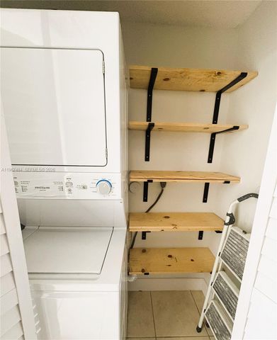 3743 NW 122nd Ter, Sunrise, FL 33323