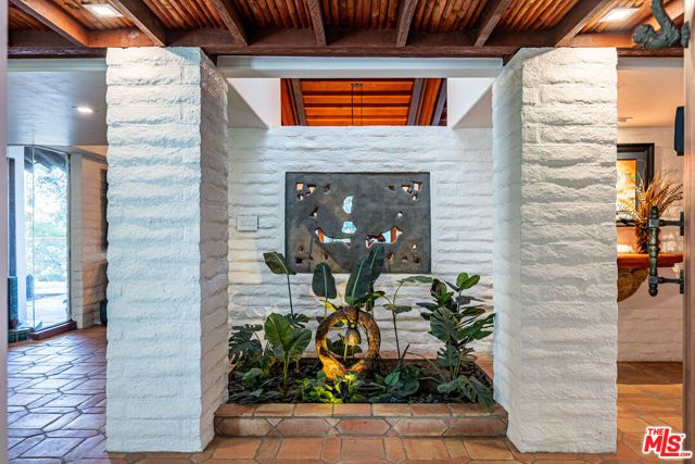 13166 Boca De Canon Lane, Los Angeles, CA 90049