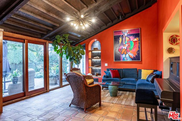 13166 Boca De Canon Lane, Los Angeles, CA 90049