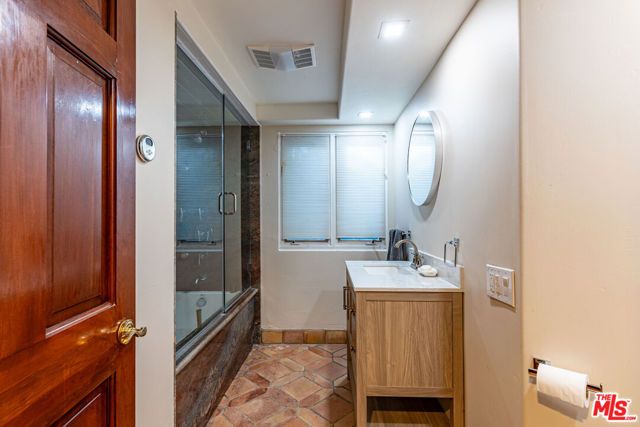 13166 Boca De Canon Lane, Los Angeles, CA 90049