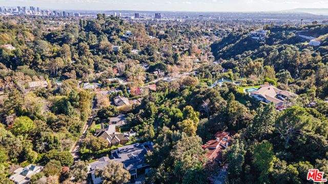 13166 Boca De Canon Lane, Los Angeles, CA 90049