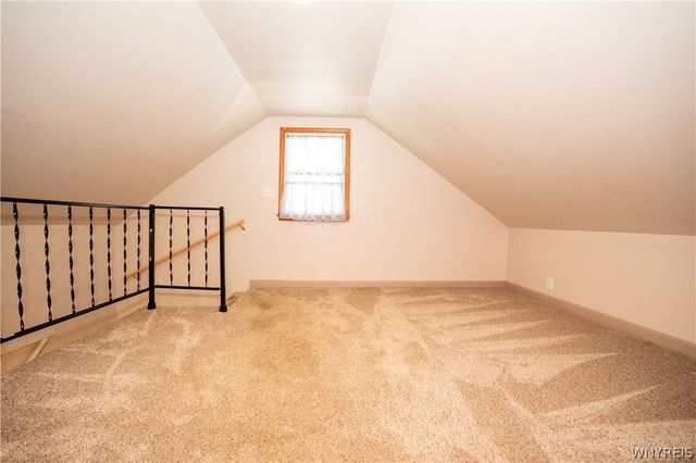 400 Collins Avenue, West Seneca, NY 14224