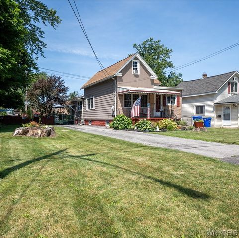 400 Collins Avenue, West Seneca, NY 14224