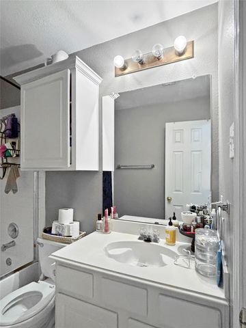 2417 Graystone Lane, Corinth, TX 76210