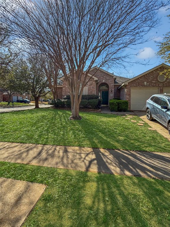 2417 Graystone Lane, Corinth, TX 76210