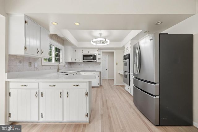 6250 SLEEPY HOLLOW RD, La Plata, MD 20646