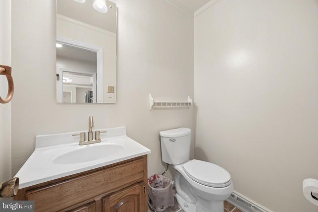 6250 SLEEPY HOLLOW RD, La Plata, MD 20646