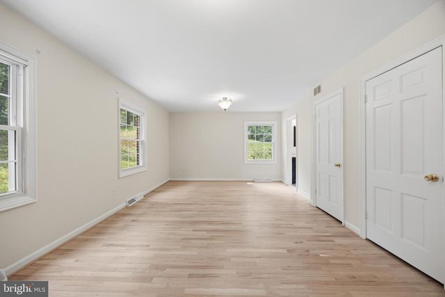 6250 SLEEPY HOLLOW RD, La Plata, MD 20646
