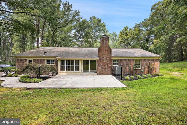 6250 SLEEPY HOLLOW RD, La Plata, MD 20646