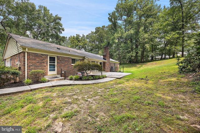 6250 SLEEPY HOLLOW RD, La Plata, MD 20646