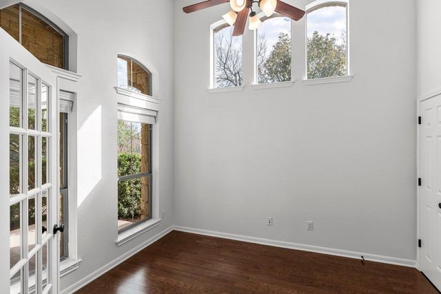 271 Longmont LN, Austin, TX 78737