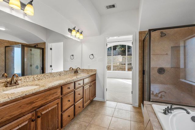 271 Longmont LN, Austin, TX 78737