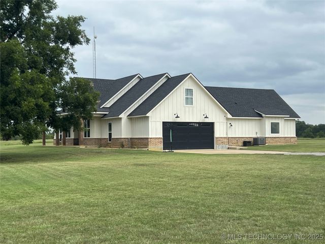 803 Silver Valley Road, Durant, OK 74701