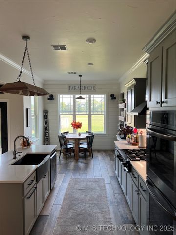 803 Silver Valley Road, Durant, OK 74701