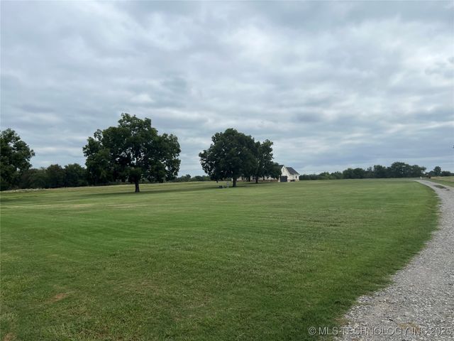 803 Silver Valley Road, Durant, OK 74701