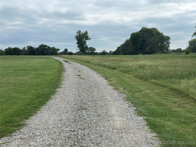 803 Silver Valley Road, Durant, OK 74701